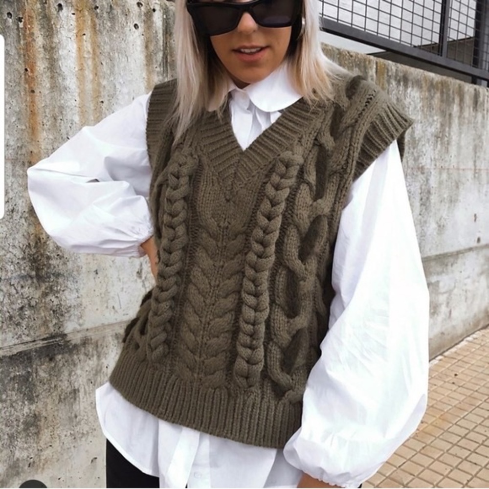 Zara women khaki pomander v-neck sweater cable knit vest size S